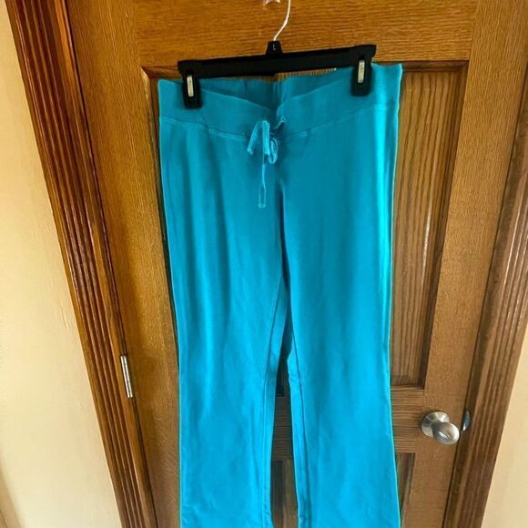 COPY - Guess turquoise Medium Sweatpants - Picture 1 of 5